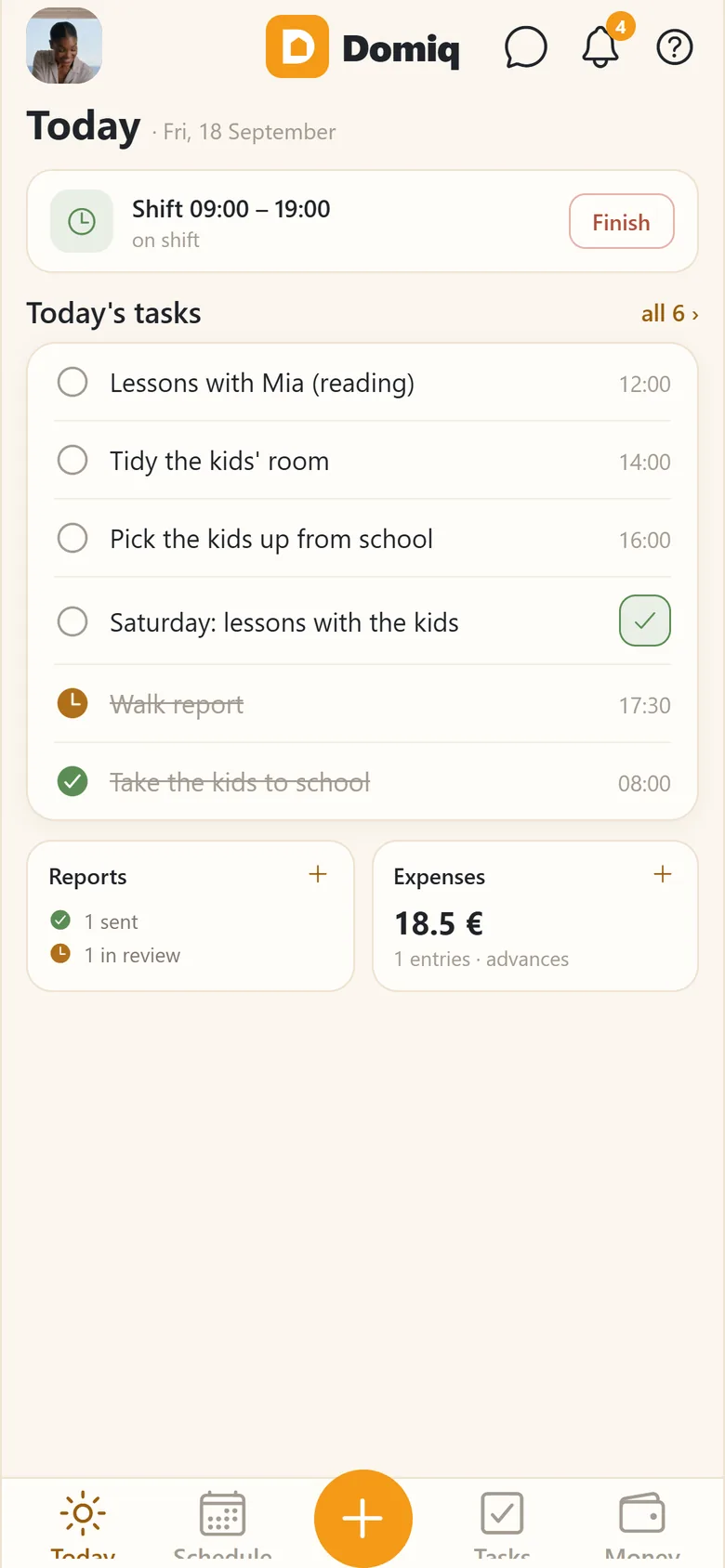 Staff screen: shift, today’s tasks, reports and expenses